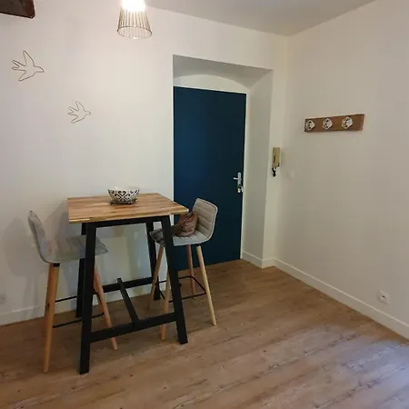 Independant 2 Personnes Apartment Auch